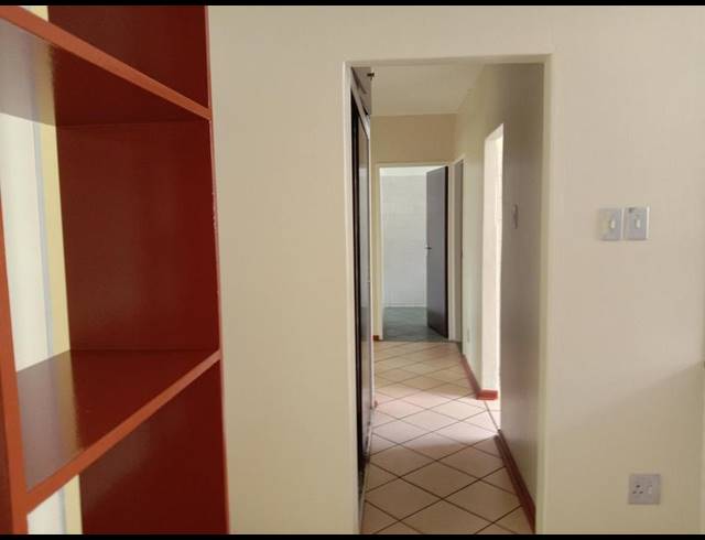 3 BEDROOM APARTMENT FOR SALE IN SUNNYSIDE